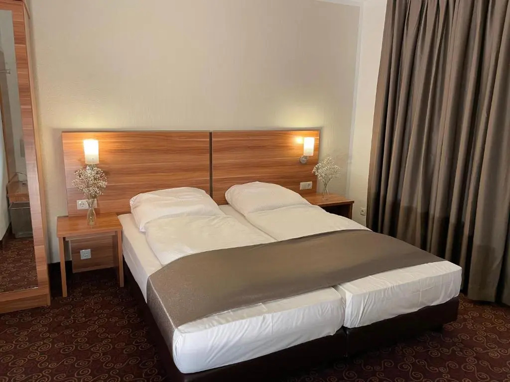 Hotel Schlangenbader Hof — 5