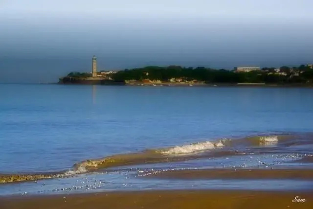 Beach & Waterfront