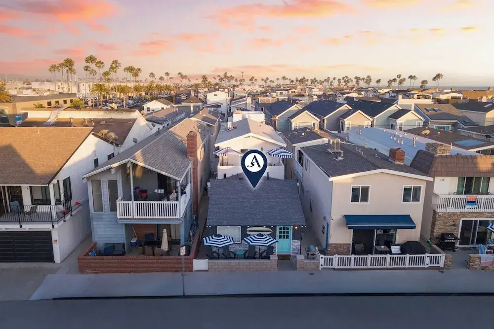 Surfrider Buyout by Avantstay 2 Home Buyout By the Beach!