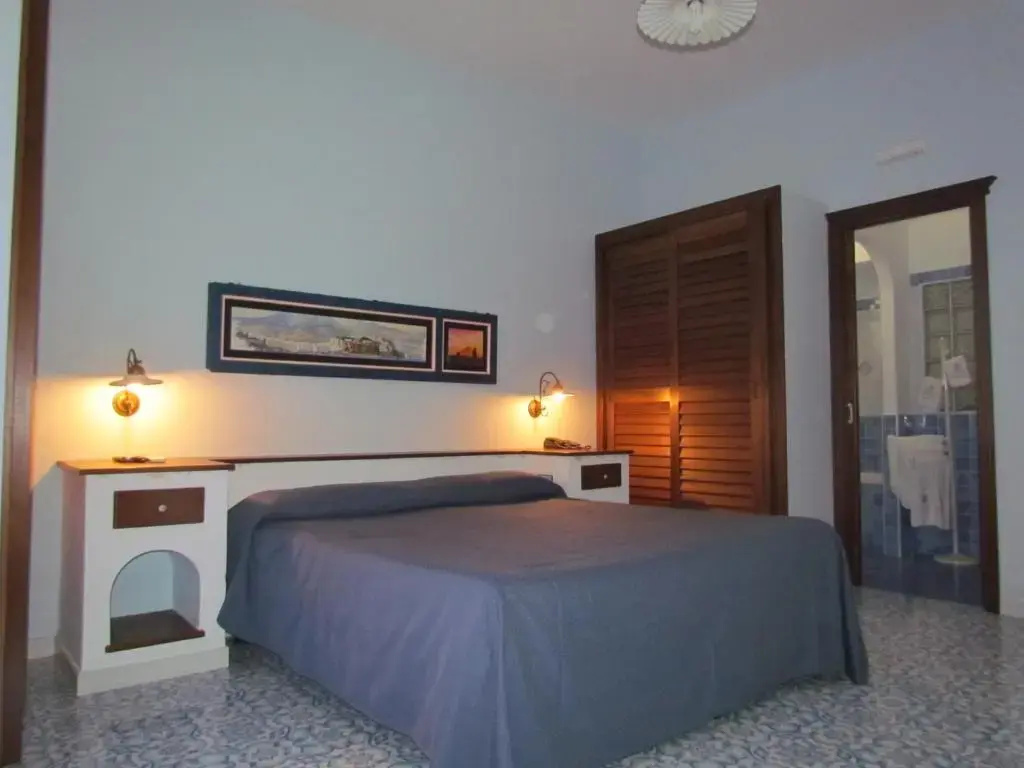 Superior Double room (full double bed)
