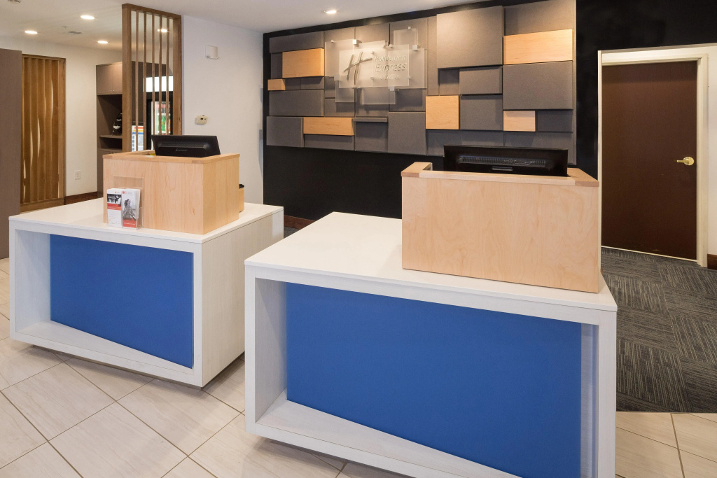 Holiday Inn Express Hotel & Suites Detroit - Utica by IHG - фото 2