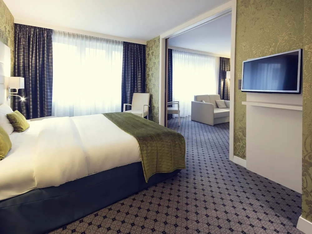 Executive Double Suite (full double bed)