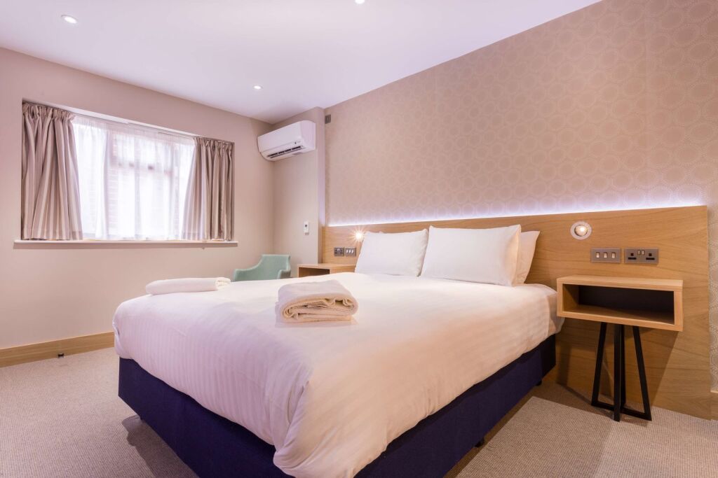 Elmbank Hotel - 1