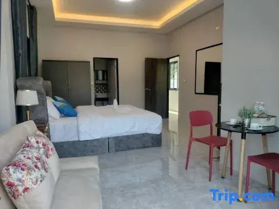 Standard Double room with balcony (full double bed)