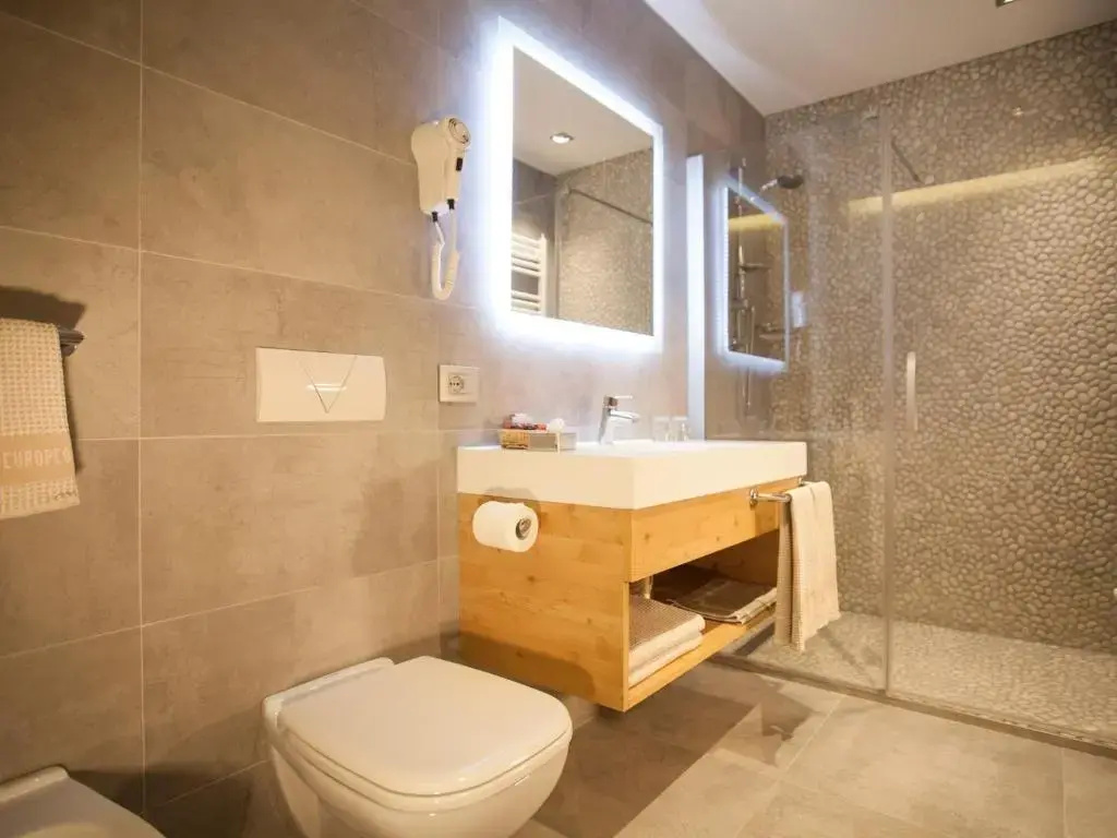 Alpine Charme & Wellness Hotel Europeo - Chambres