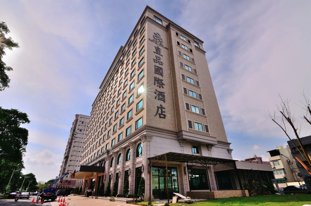 Royal Chiayi Hotel — фото