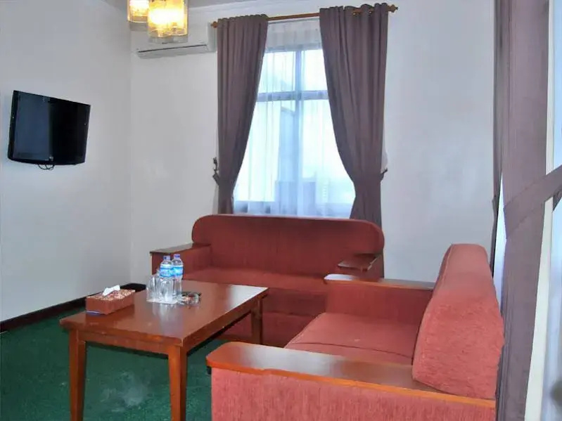 Hotel Bumi Asih - фото 3