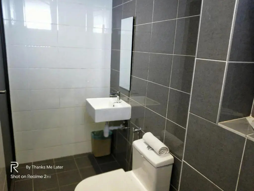 Deluxe Double room (full double bed)