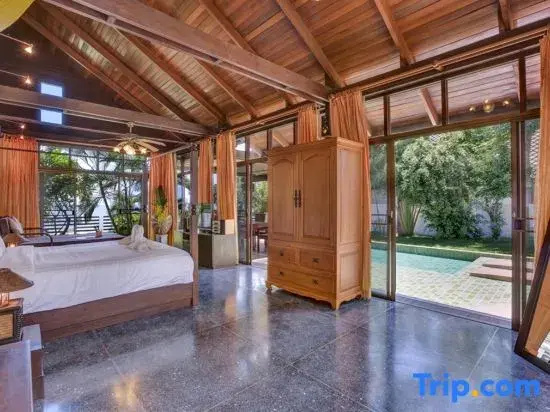 Deluxe Villa