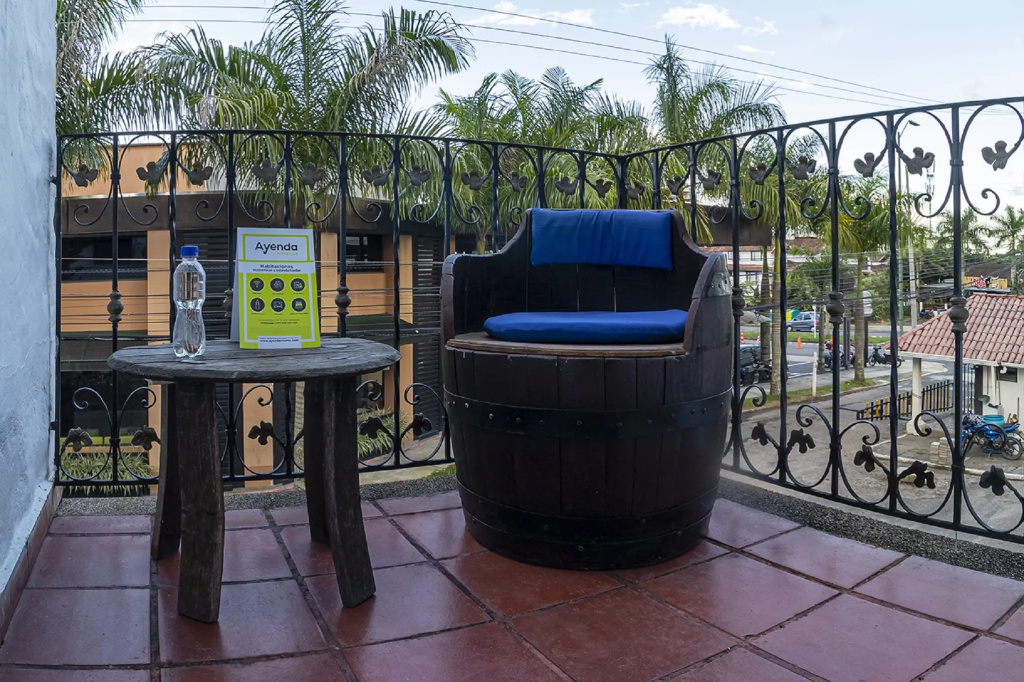 Balcony & Terrace