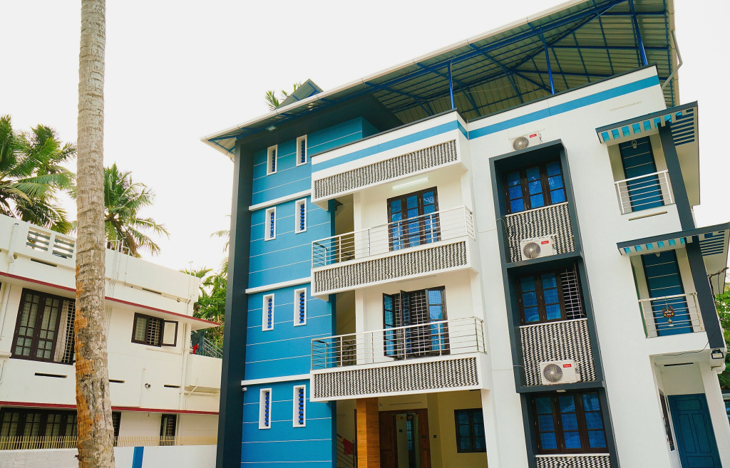 Hotel O Majestic Stays