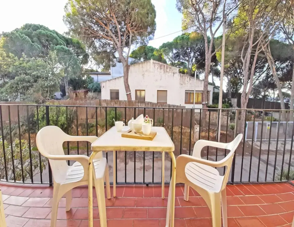 Pet-friendly Apartment Near Beach