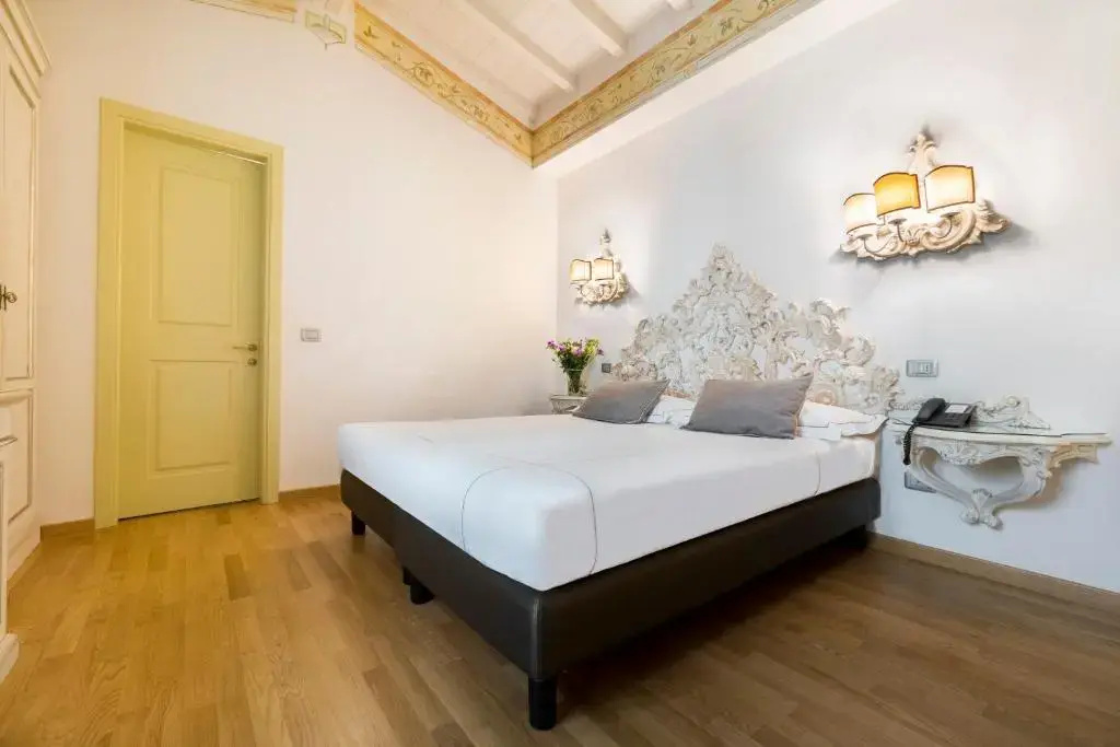 Standard Double room (full double bed)