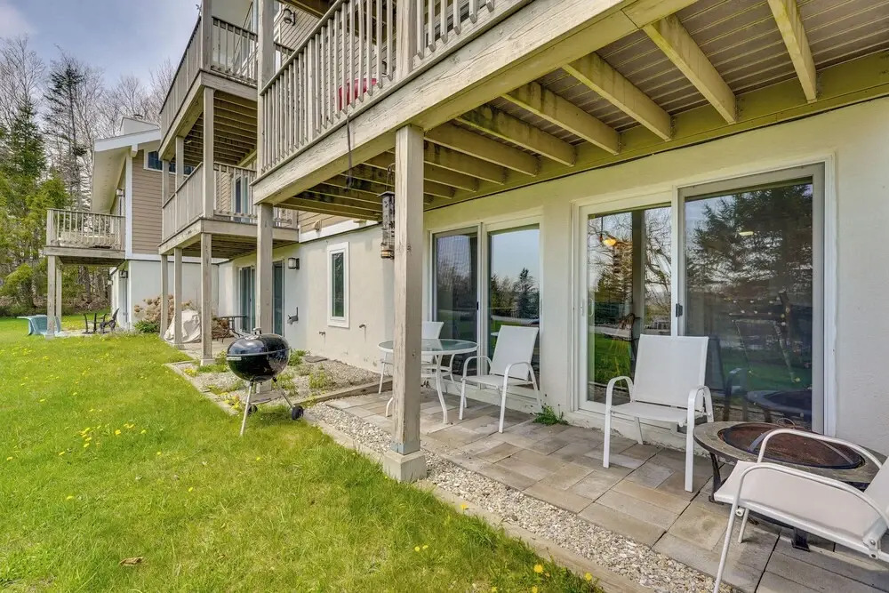 Ski-in/ski-out Peru Condo w/ Fire Pit & Grill! - фото 13