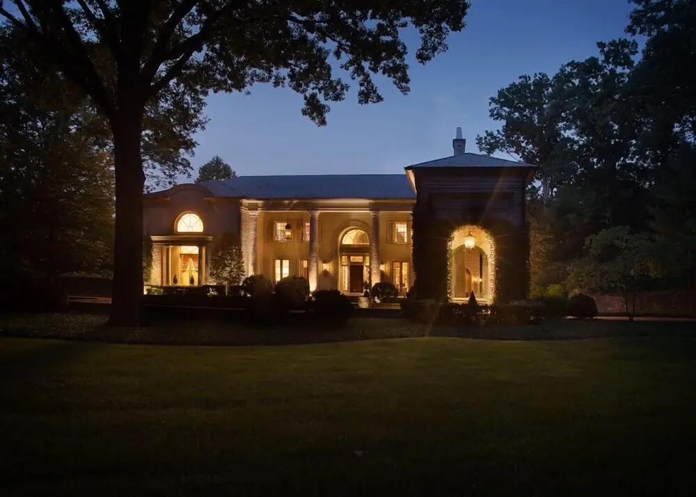 Belle Meade Villa - A True Sight to Behold with Sprawling Acres, Pool 30 day min