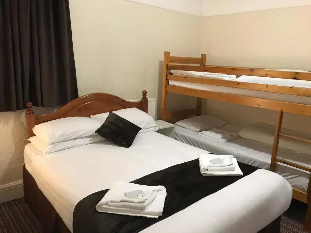 Standard Quadruple room