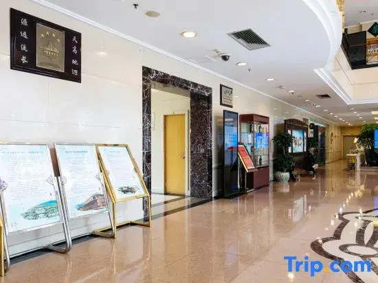 Food & Beverage