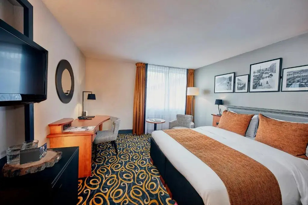 Standard Double room (full double bed)