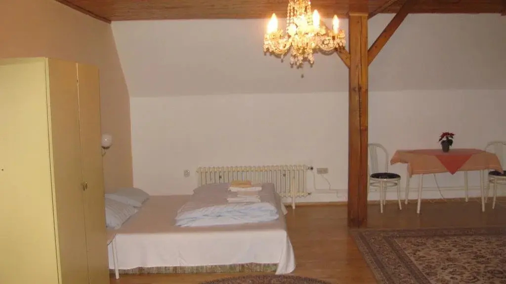 Balcony & Terrace
