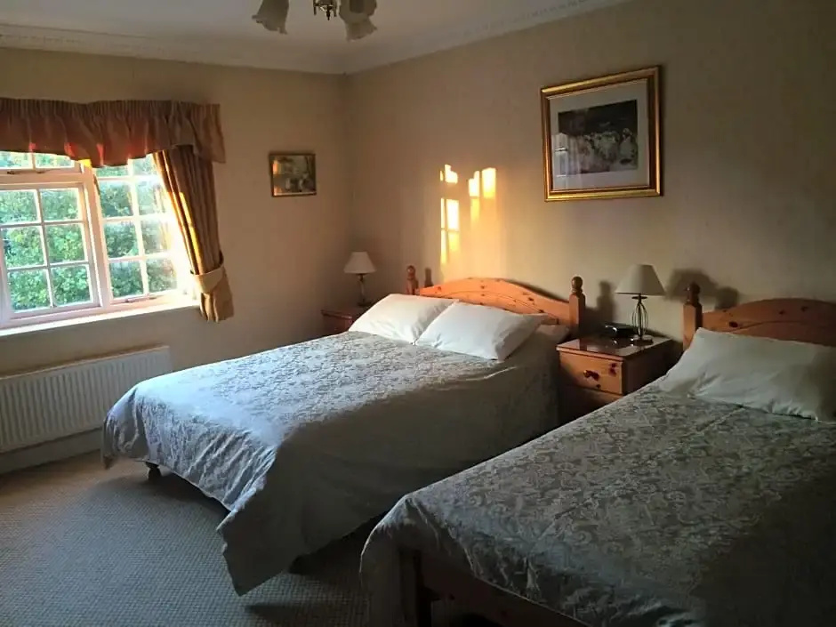 Half Moon Hotel and Restaurant - Chambres