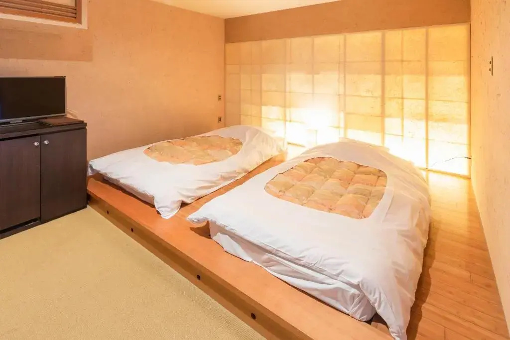 Double Deluxe room with Tatami Area (twin beds)