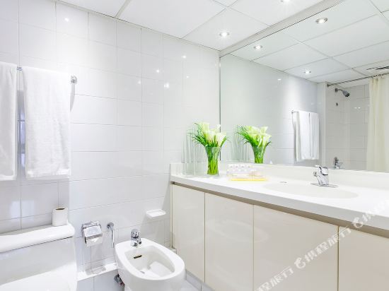 Golden Sands Hotel Apartments