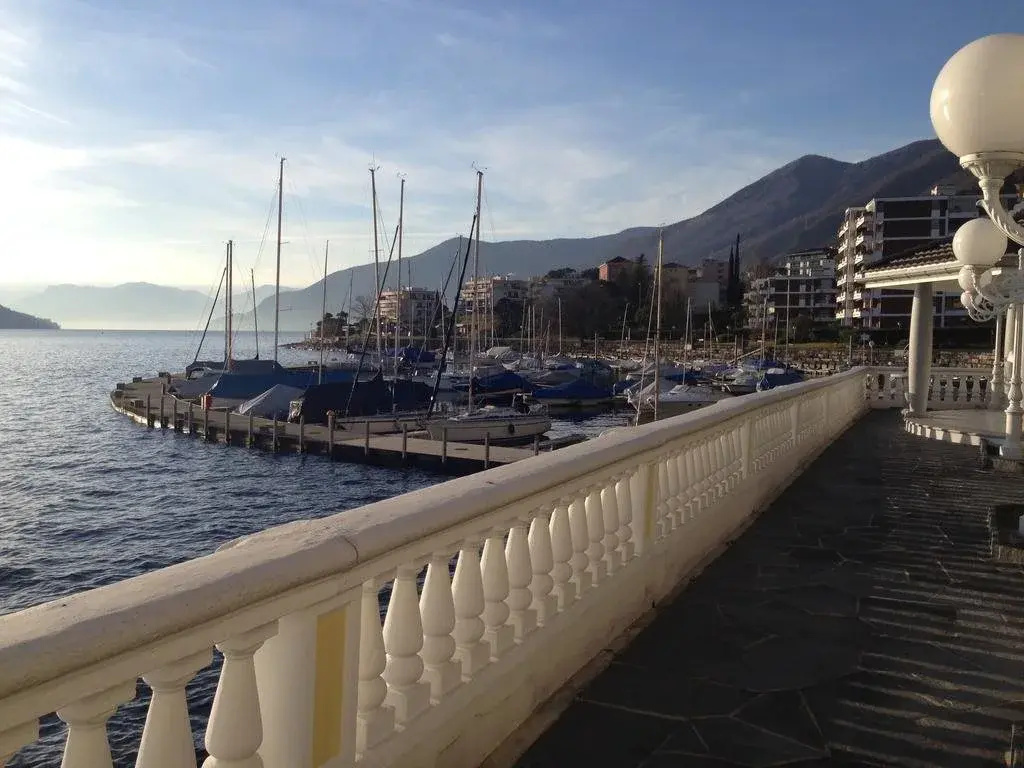 Beach & Waterfront