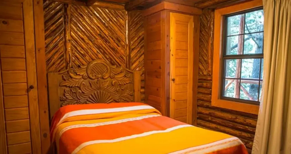 2 Bedrooms Standard room with mountain view