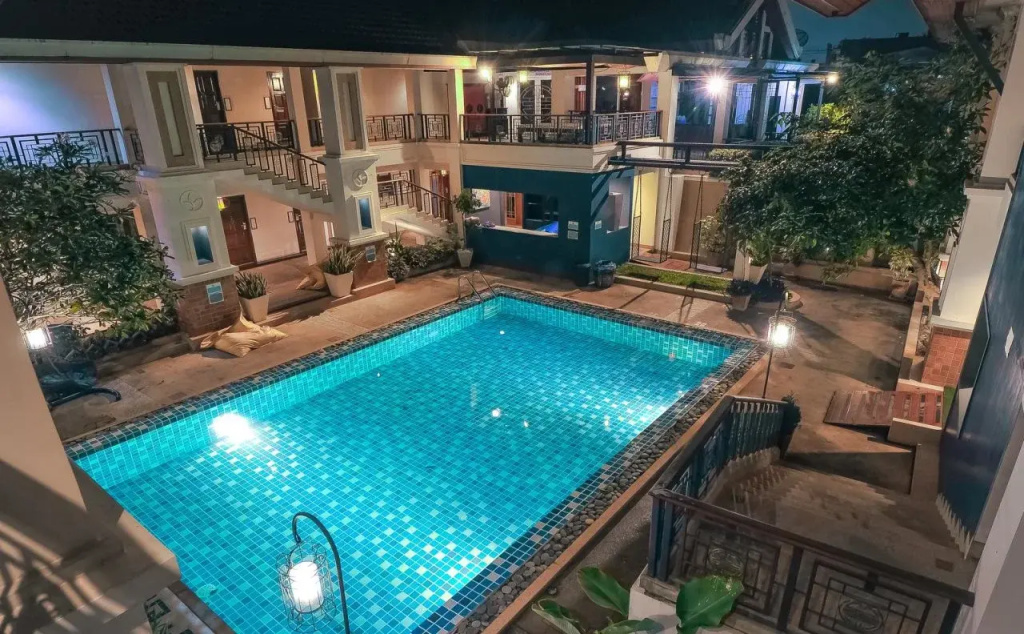 Glur Chiangmai - Général