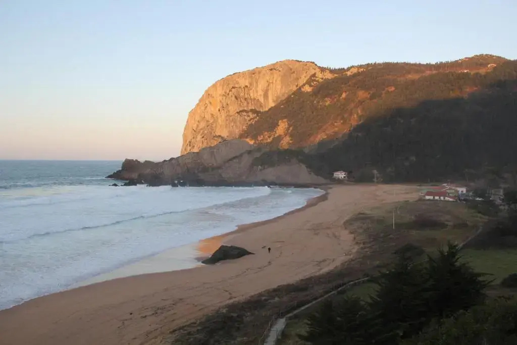 Beach & Waterfront