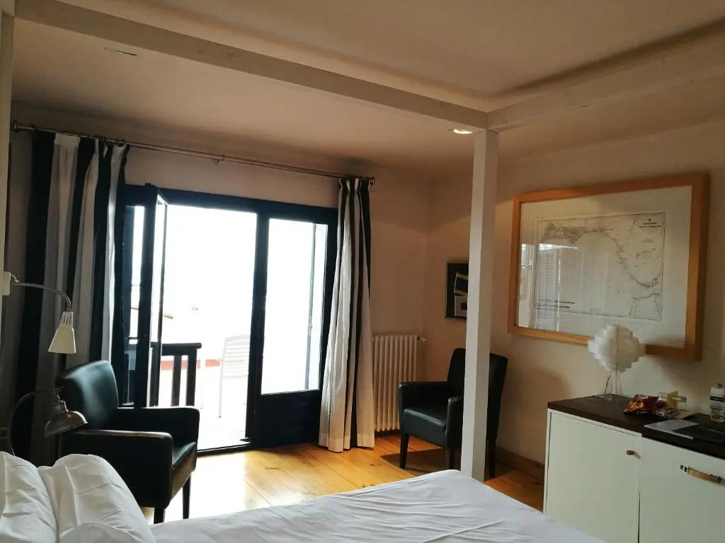 Hotel Trias — 3