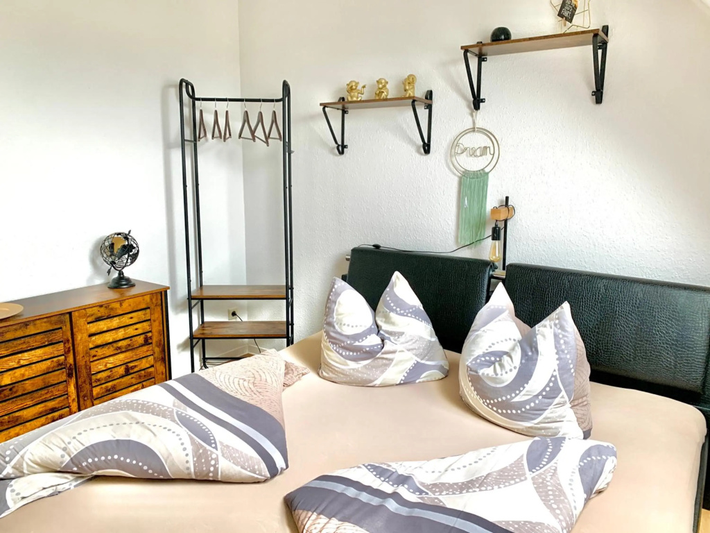 Eigenes Apartment im Herzen der Stadt mit Balkon und WLAN – Bild 3