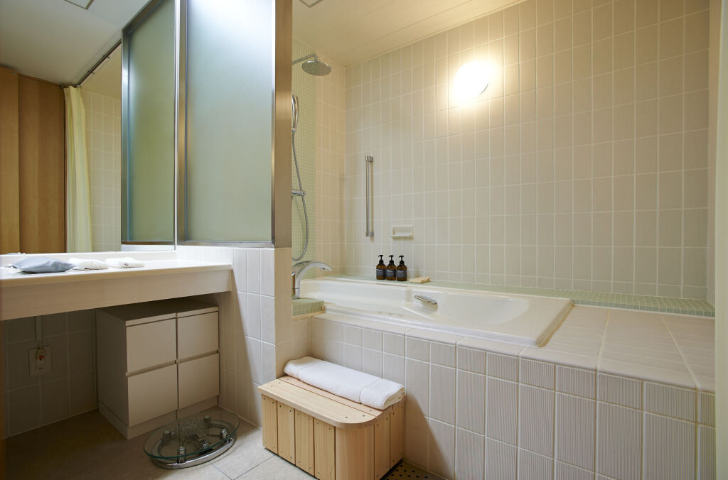 SETOUCH RETREAT by Onko Chishin by null
