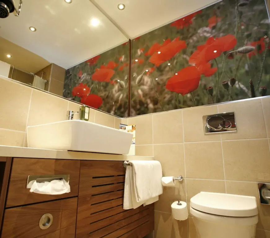 Comfort room