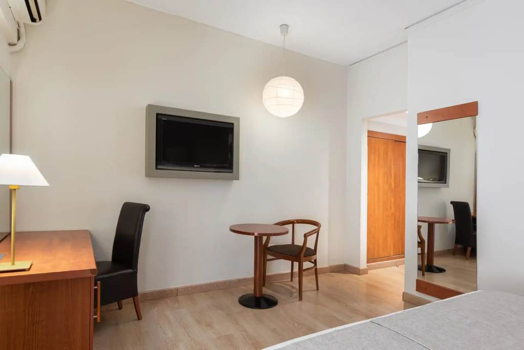 Acropolis Select Hotel — фото