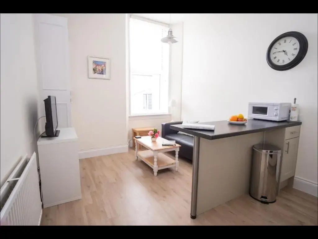 Cedar Apartment