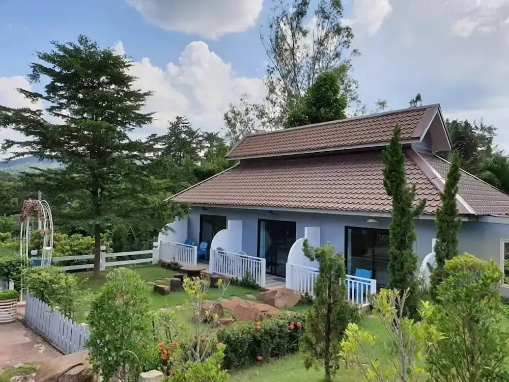 Superior Double room with balcony (full double bed)