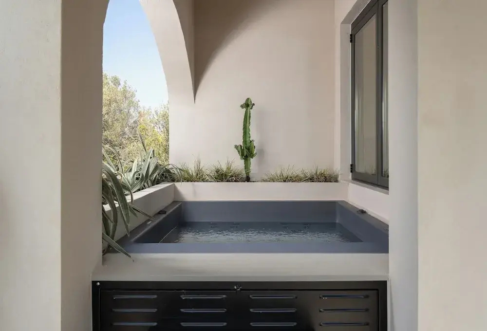 1 Bedroom Suite
