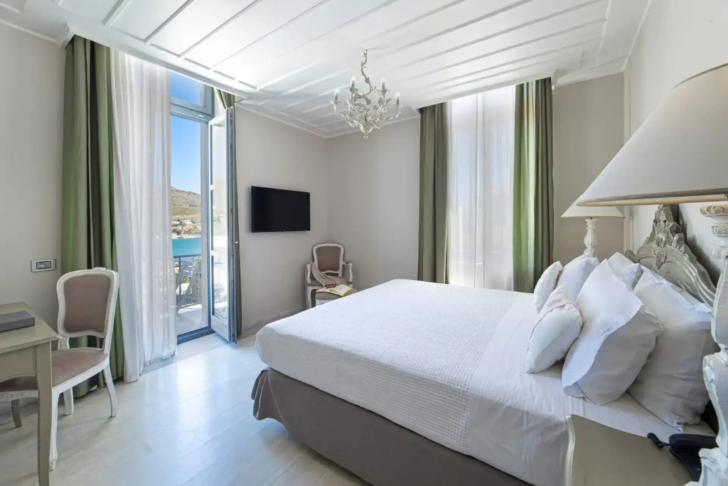 2 Bedrooms Suite with sea view