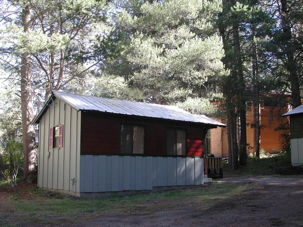 Reverse Creek Lodge