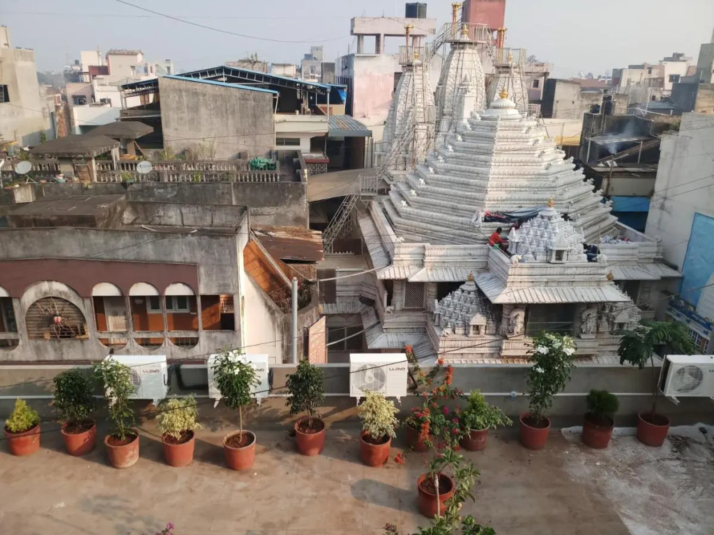 Shrinivasini Yatrinivas