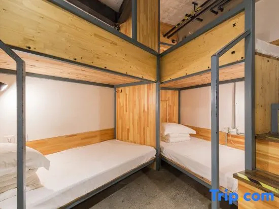 Bed in Dorm