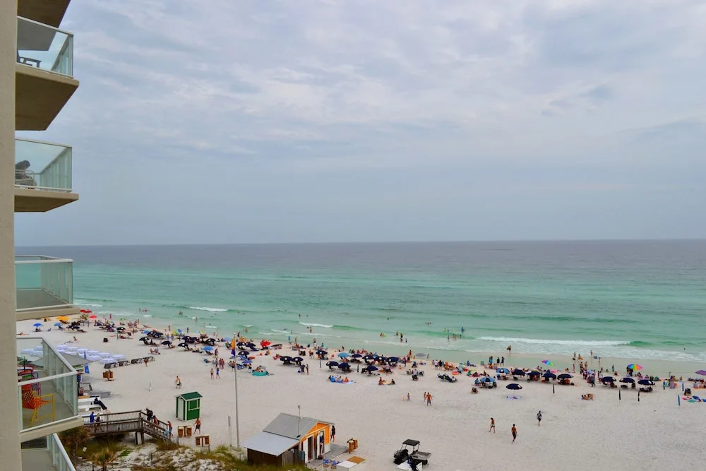 Beach & Waterfront