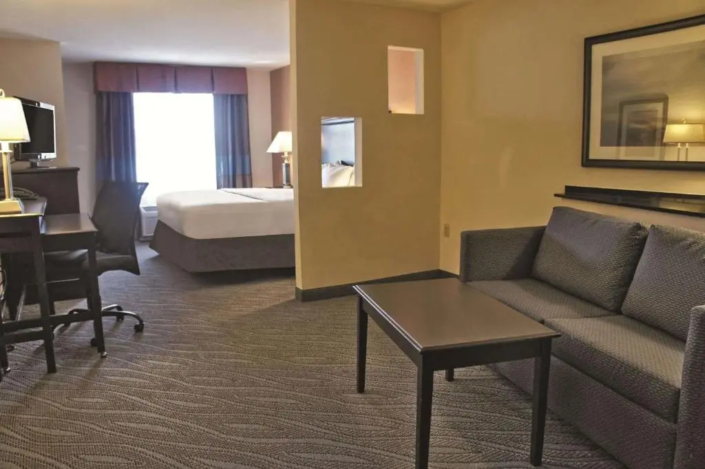La Quinta Inn & Suites by Wyndham Edmond - Chambres