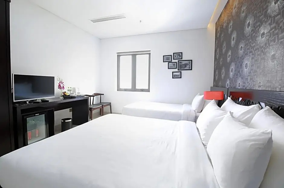 Deluxe Triple room