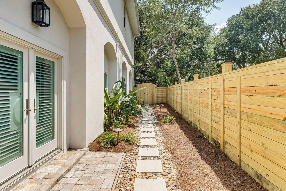 Spacious Jekyll Island Home: Steps to the Ocean!