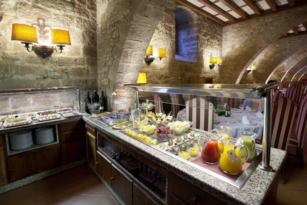 Parador de Cardona - Général