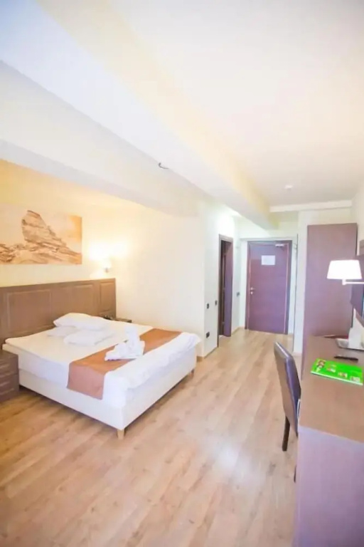 Economy room