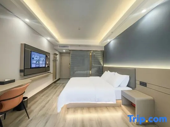 Standard Double room with balcony (full double bed)