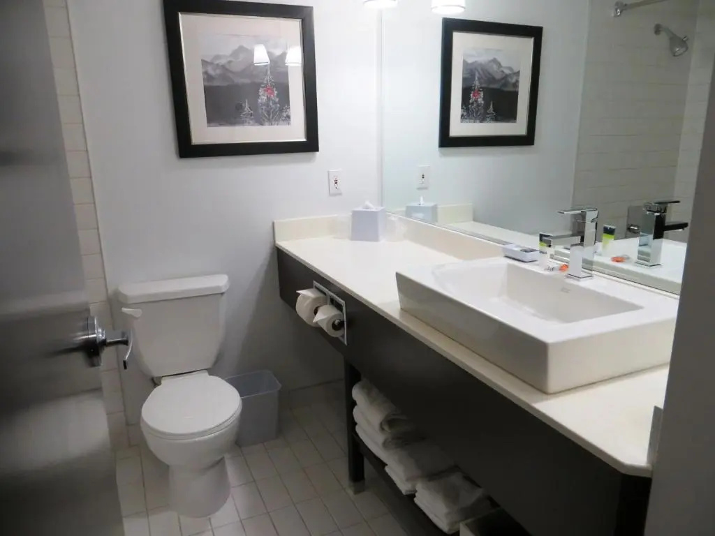 Four Points by Sheraton Hotel & Suites Calgary West - Chambres
